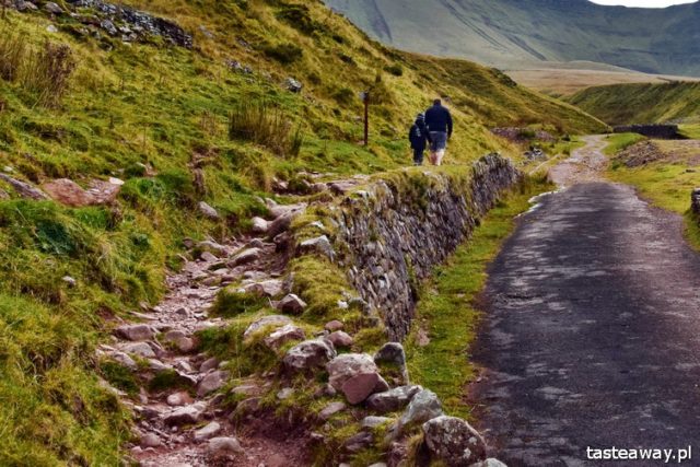 Wales, Great Britain, what to see in Wales, most beautiful places in Great Britain, Lynn y Fan Fah