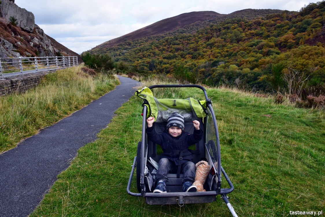 Elan Valley, Walia, Wielka Brytania, co zobaczyć w Walii, najpiękniejsze miejsca w Walii, Walia rowerem, rower z dzieckiem