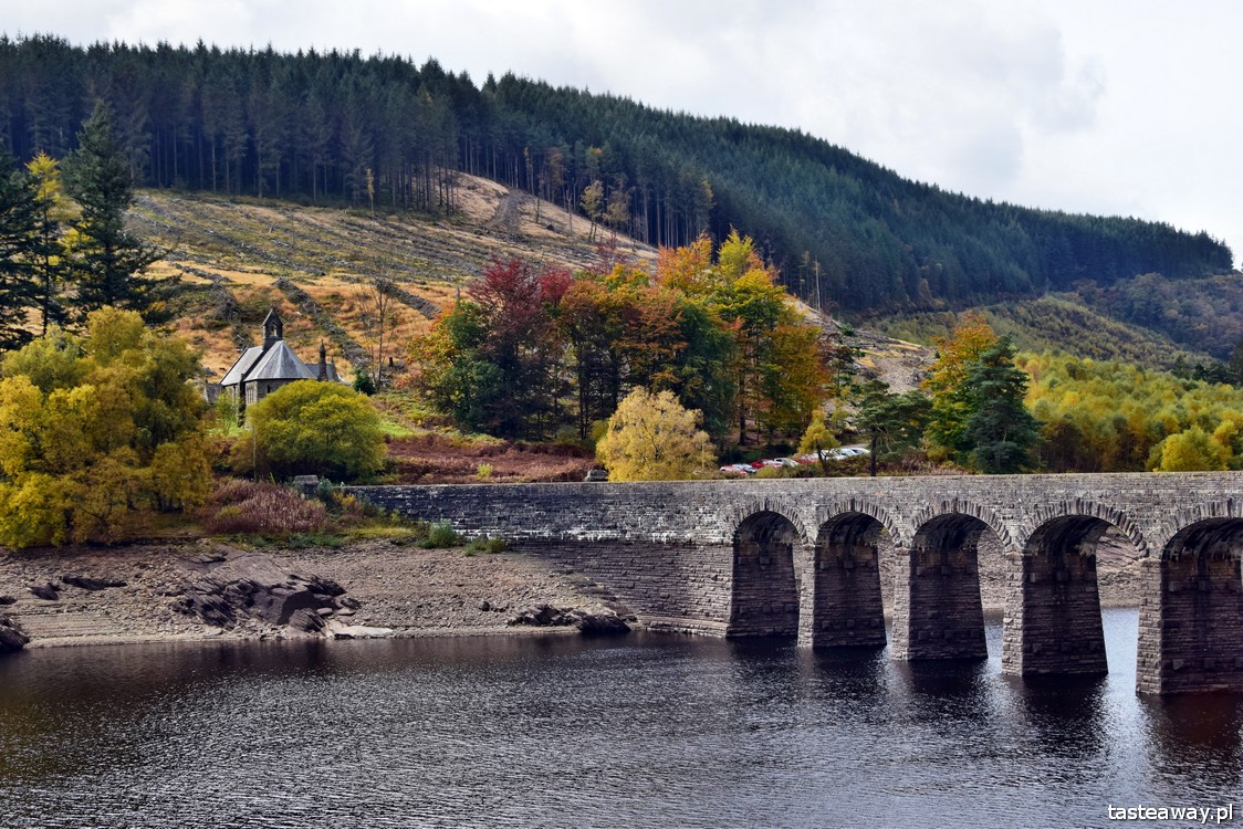 Elan Valley, Walia, Wielka Brytania, co zobaczyć w Walii, najpiękniejsze miejsca w Walii, Walia rowerem, rower z dzieckiem