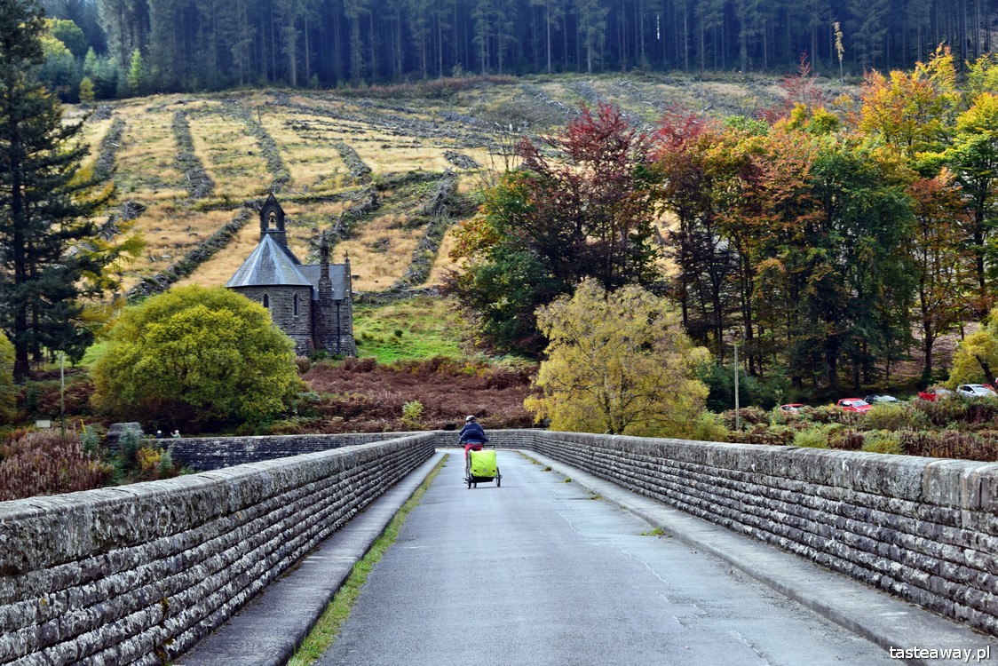 Elan Valley, Walia, Wielka Brytania, co zobaczyć w Walii, najpiękniejsze miejsca w Walii, Walia rowerem, rower z dzieckiem