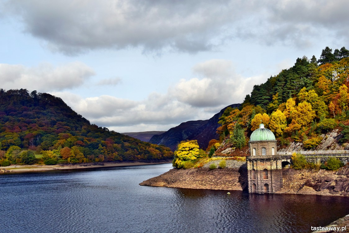 Elan Valley, Walia, Wielka Brytania, co zobaczyć w Walii, najpiękniejsze miejsca w Walii, Walia rowerem, rower z dzieckiem