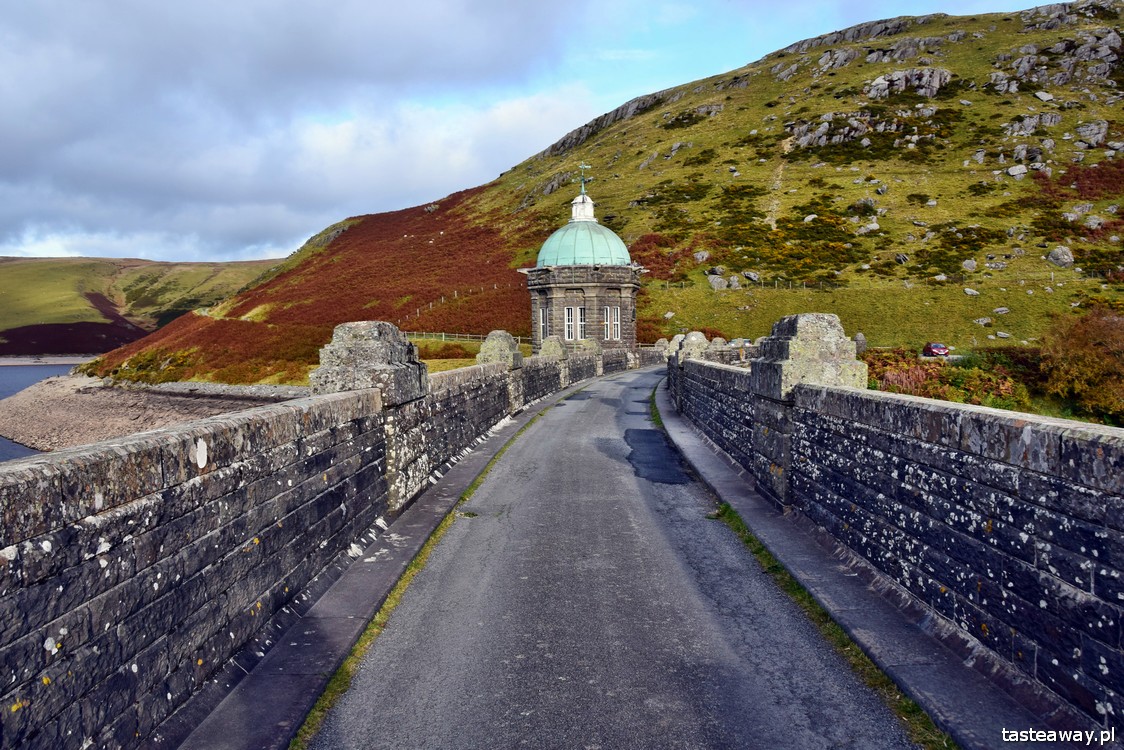 Elan Valley, Walia, Wielka Brytania, co zobaczyć w Walii, najpiękniejsze miejsca w Walii, Walia rowerem, rower z dzieckiem