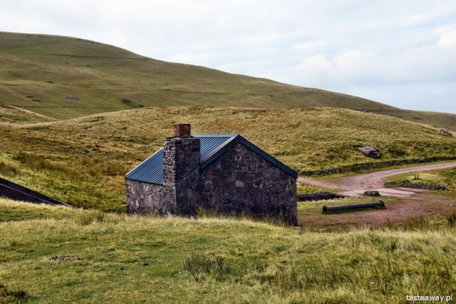Wales, Breacon Beacons, what to see in Wales, most interesting places in Wales, Llyn y Fan Fach