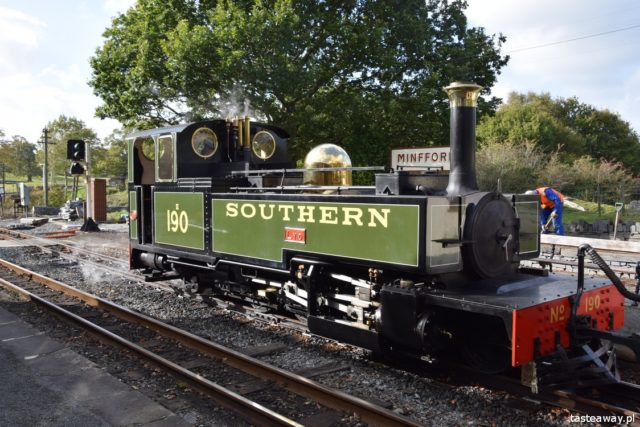 train Ffestiniog Porthmadog, Wales, what to do in Wales, what to see in Wales, the most interesting places in Wales