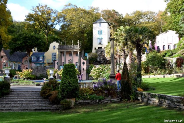 Portmeirion, Wales, what to do in Wales, what to see in Wales, the most interesting places in Wales, Portmeirion