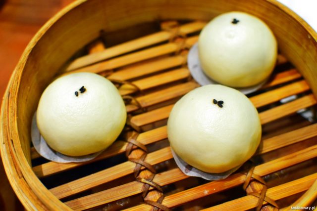 dim sum, Din Tai Fung, where to eat in Hong Kong, Hong Kong, dumplings, dumplings xiao long bao, Chinese dumplings, sweet dumplings with sesame