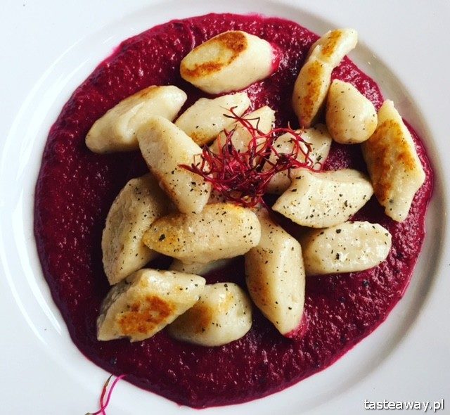 VEG, Veg in Warsaw,where to go for veg, vegetarian places, vegetarian restaurants, Ósma Kolonia