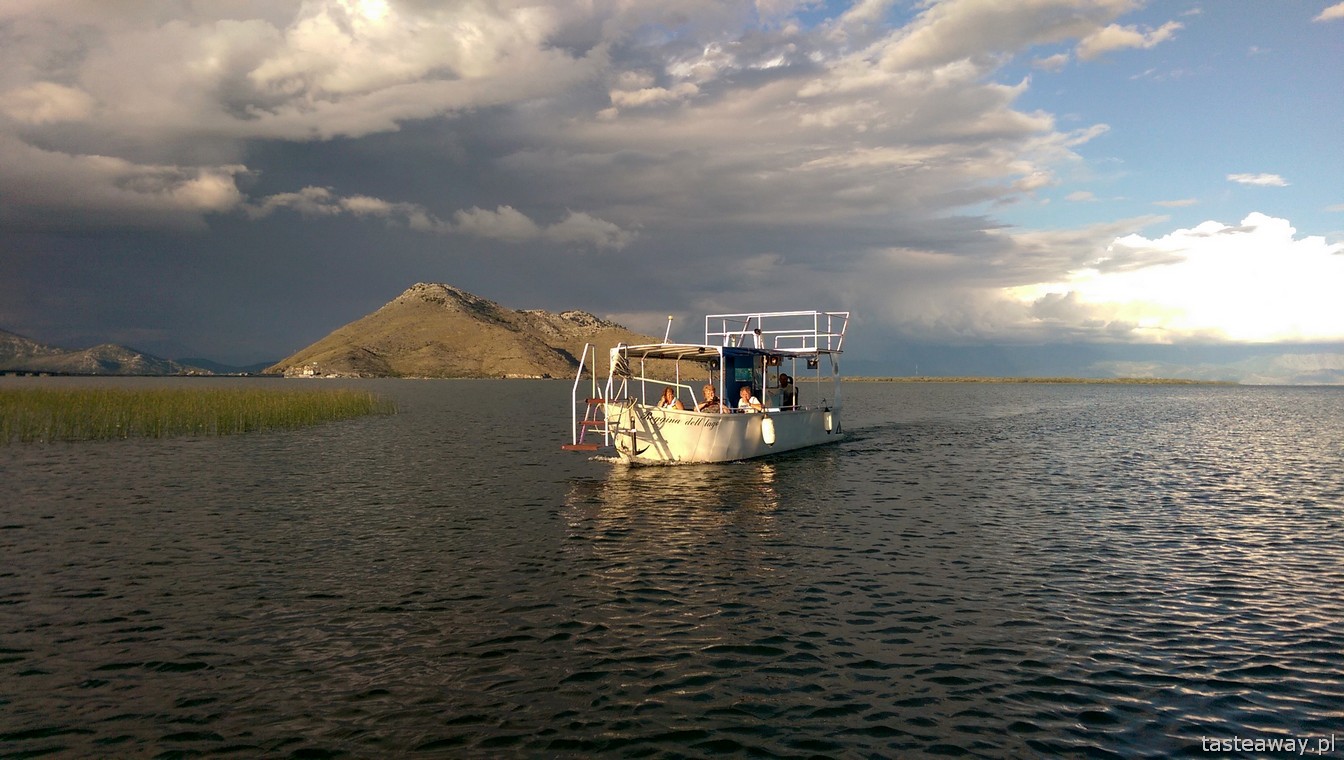 Bałkany, wakacje na Bałkanach, dlaczego warto jechać na Bałkany, Czarnogóra, co zobaczyć w Czarnogórze, najpiękniejsze miejsca w Czarnogórze, Jezioro Szkoderskie