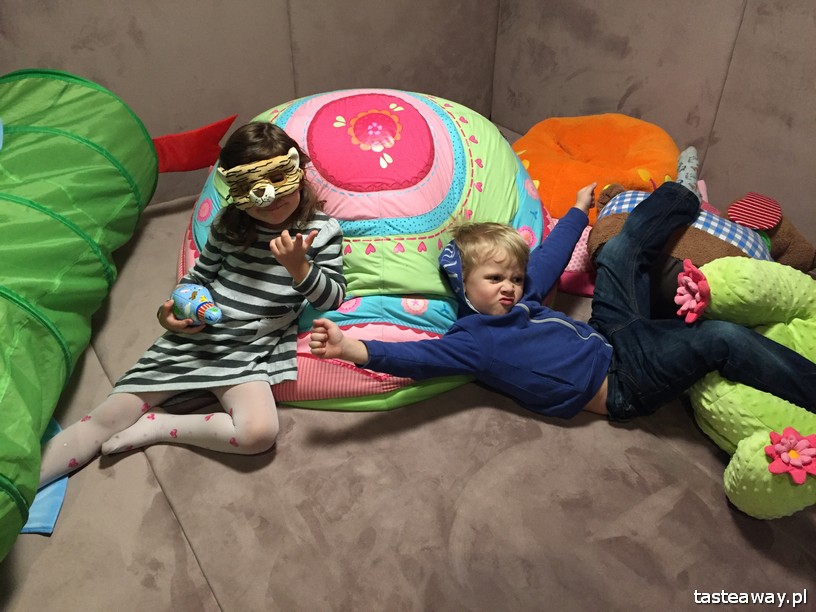 Kuchnia Otwarta, miejsca przyjazne dzieciom, restauracje przyjazne dzieciom, rodzinny obiad, kącik dla dzieci, Wilanów