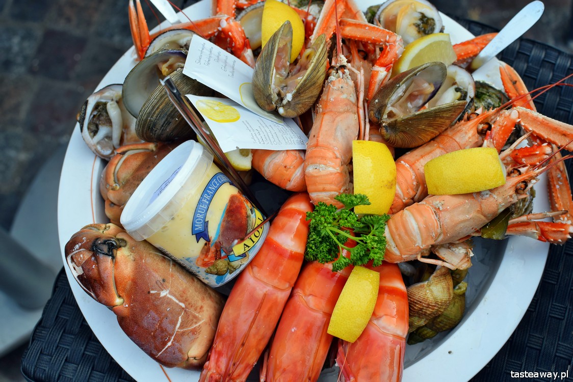 Francja, Normandia, owoce morza, targi z owocami morza