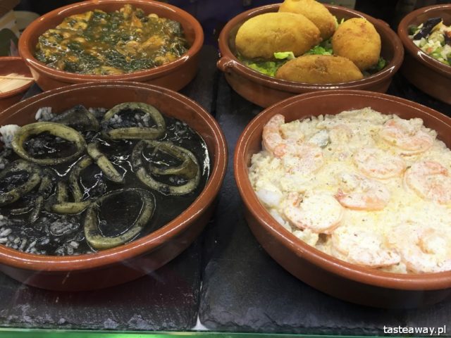 Mojo Picon, Spanish tapas, Spanish cuisine, tapas in Warsaw, where to go for tapas in Warsaw, Canary Islands tapas, calamari, shrimps
