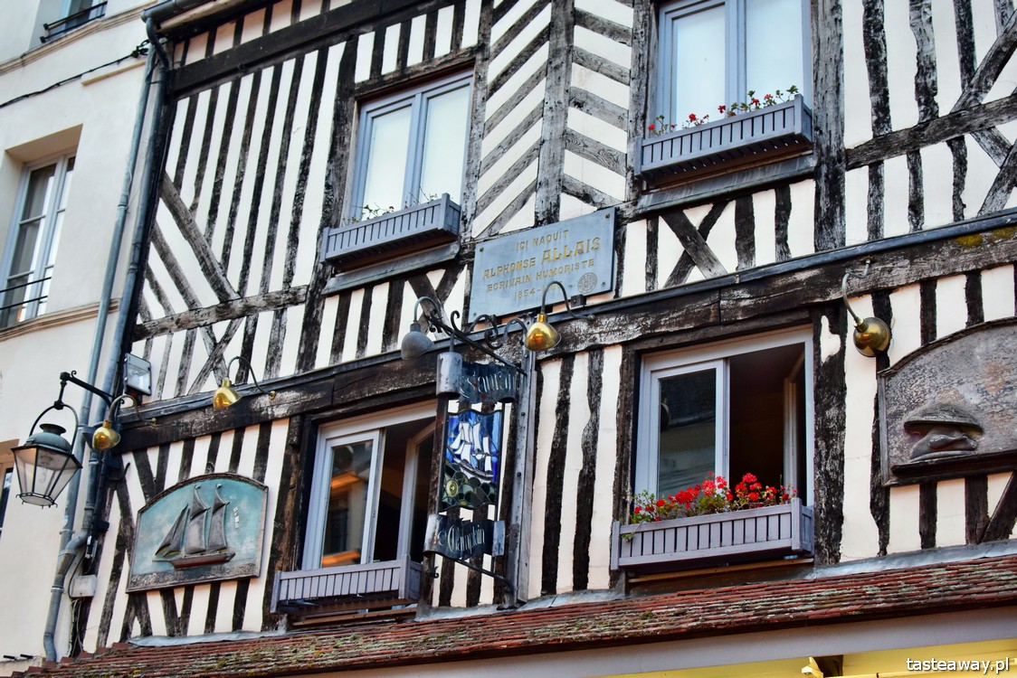 mule, mule z camembert, jak zrobić mule, mule z frytkami, francuskie sery, Rustique, Normandia, Honfleur, francuskie miasteczka