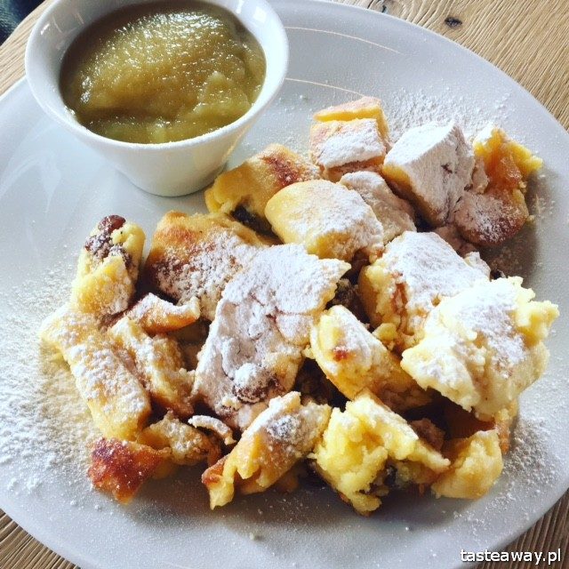 Kuchnia austriacka, Austria, Saalbach Hinterglemm, desery austriackie, kaiserschmarrn, omlet cesarski, , co jeść na stoku w Austrii