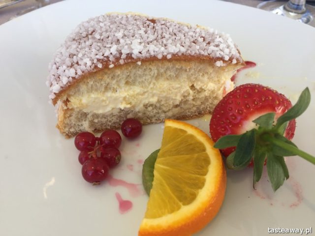 Nicea, Francja, co jeść w Nicei, kuchnia nicejska, tarte tropezienne, francuskie desery
