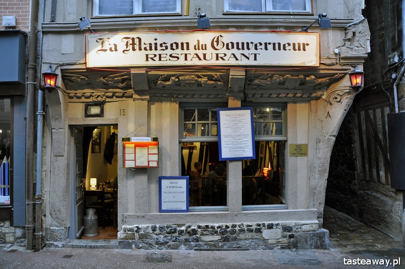 Honfleur, najpiękniejsze francuskie miasteczka, francuskie perełki, co zobaczyć we Francji, północ Francji, Normandia