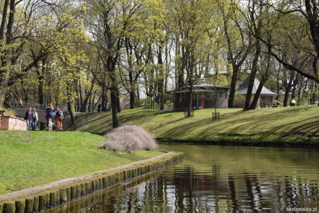 Łotwa, Ryga, co zobaczyć w Rydze, Ryga- atrakcje, starówka w Rydze, panorama Rygi, rejs łódką w Rydze