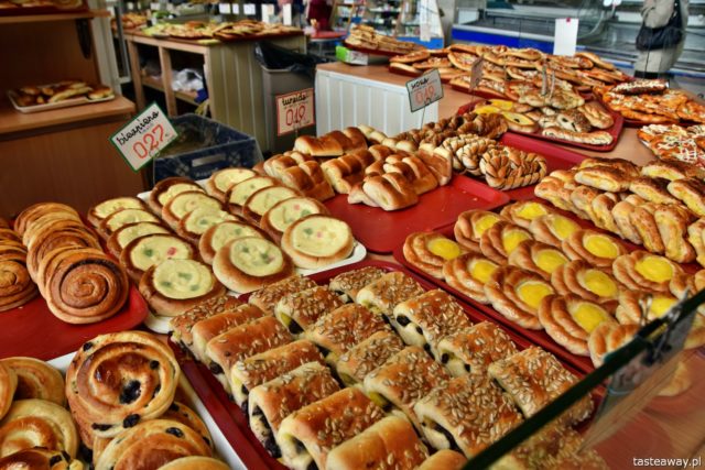 Ryga, Łotwa, co zobaczyć w Rydze, Ryga atrakcje, hale targowe w Rydze, Central Market, Centraltirgus, drożdżówki