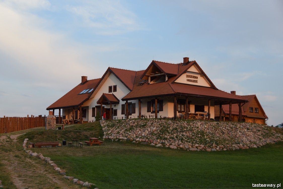 magiczne miejsca w Polsce, gdzie na weekend, gdzie na wyjazd we dwoje, urokliwe miejsca w Polsce, Mazurska Arkadia, Mazury