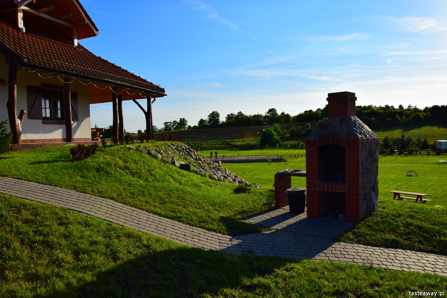 impreza w plenerze, wakacyjna impreza, impreza dla dzieci i dorosłych, jak zorganizować wakacyjną imprezę w plenerze, Mazurska Arkadia