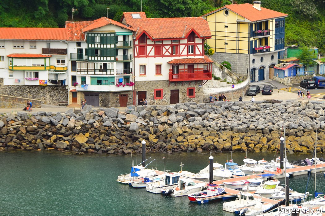 Mutriku, Kraj Basków, co zobaczyć w Kraju Basków, najciekawsze miejsca w Kraju Basków, najpiękniejsze baskijskie wioski, port, baskijskie porty