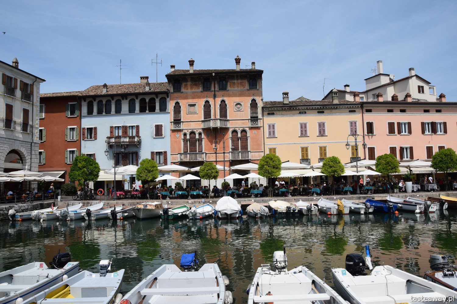 Jezioro Garda, Lago di Garda, co zobaczyć nad Jeziorem Garda, gdzie mieszkać, dom we Włoszech, najpiękniejsze miejsca nad jeziorem Garda, miasteczka nad Jeziorem Garda, Desenzano del Garda