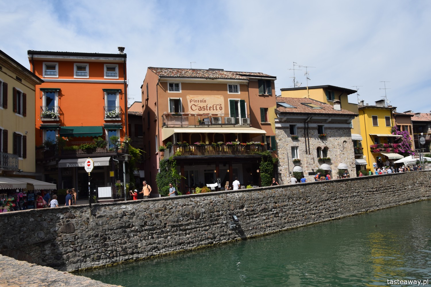 Jezioro Garda, Lago di Garda, co zobaczyć nad Jeziorem Garda, gdzie mieszkać, dom we Włoszech, najpiękniejsze miejsca nad jeziorem Garda, miasteczka nad Jeziorem Garda, Sirmione