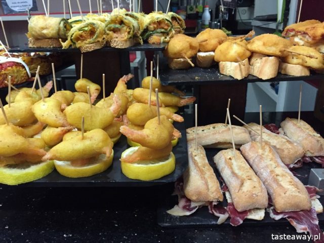 Kraj Basków, pintxos, Kraj basków kulinarnie, co robić w Kraju Basków, co zobaczyć w Kraju Basków, pintxos bary