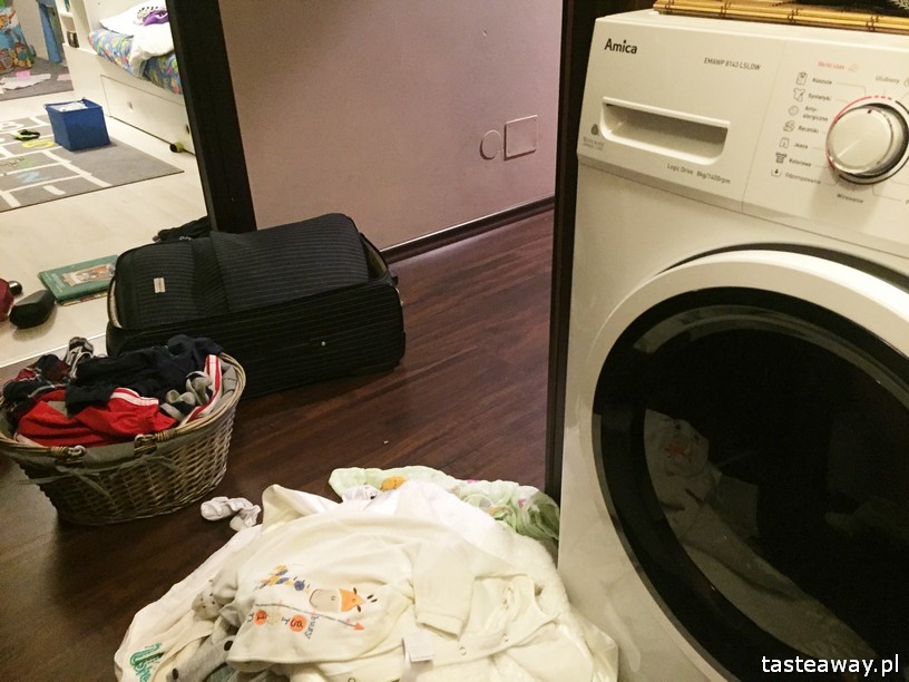 podróże, powakacyjna depresja, powrót z podróży, jak sobie radzić z powakacyjną depresją, powrót z podróży, jak rozpakować bagaże, pranie po podróży, Amica