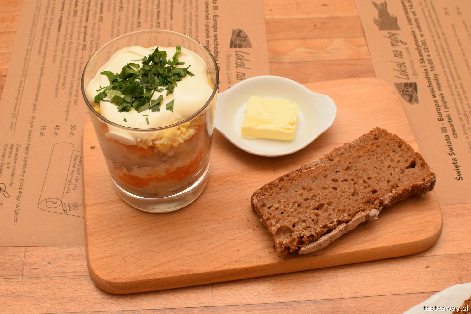 Lokal na Rybę, Warszawa, restauracje, Mokotów, gdzie na rybę, restauracje rybne, gdzie na rybę, Bartosz Lisek, sałatka śledziowa