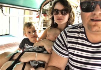 tajlandia z dwójką dzieci