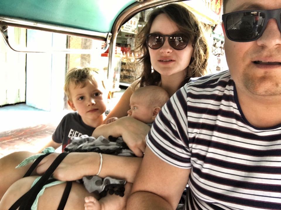 tajlandia z dwójką dzieci