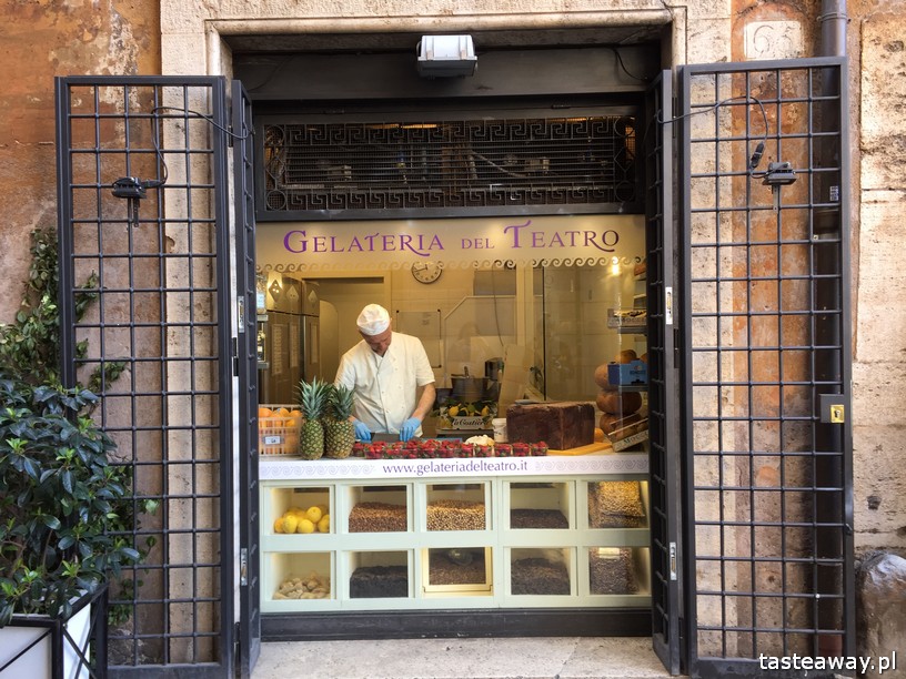 Rzym, lodziarnie w Rzymie, gdzie na lody w Rzymie, gdzie na kawę w Rzymie, najlepsze lody w Rzymie, najlepsza kawa w Rzymie, Sensodyne, Gelateria del Teatro