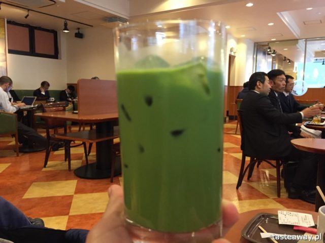 matcha, japońska zielona herbata matcha, matcha latte, Japonia, co jeść w Japonii, japońskie desery, lody z zielonej herbaty, lody matcha, matcha latte, Tokio