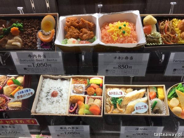 Japonia, kobiety w Japonii, metro w Japonii, ciekawoski z Japonii, co zadziwia w Japonii, plastikowe jedzenie w Japonii