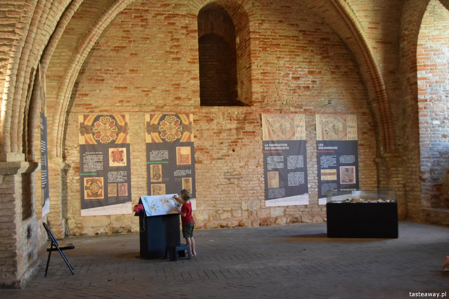 Francja, co zobaczyć we Francji, najpiękniejsze francuskie miasteczka, Oksytania, Moissac, Occitanie, Cloister, Klasztor Benedyktynów