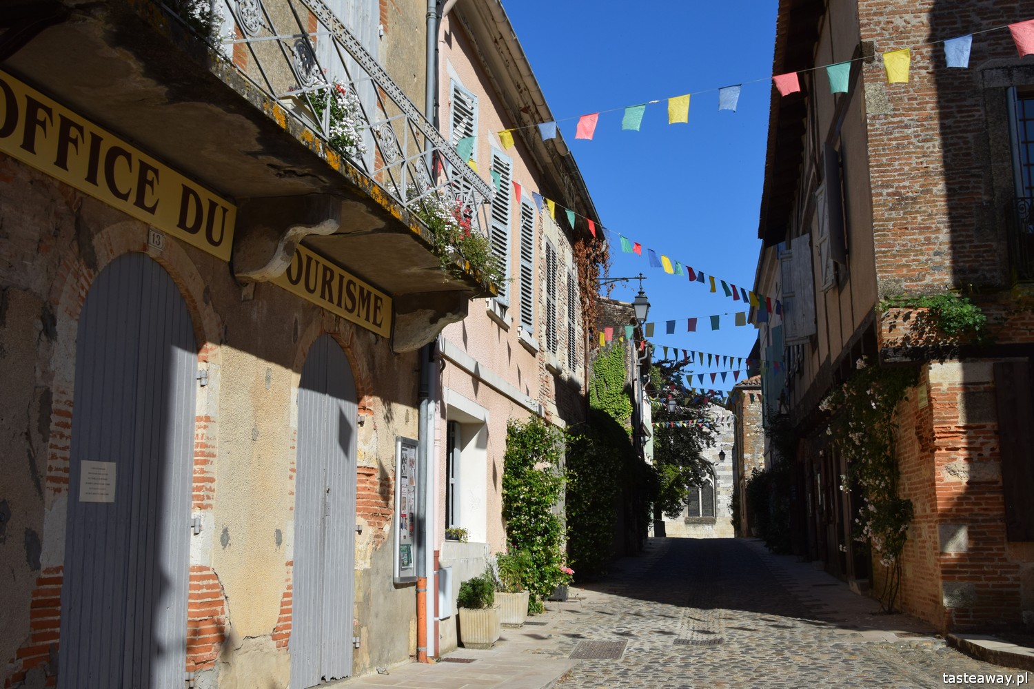 Francja, co zobaczyć we Francji, najpiękniejsze francuskie miasteczka, Oksytania, Auvillar, Occitanie