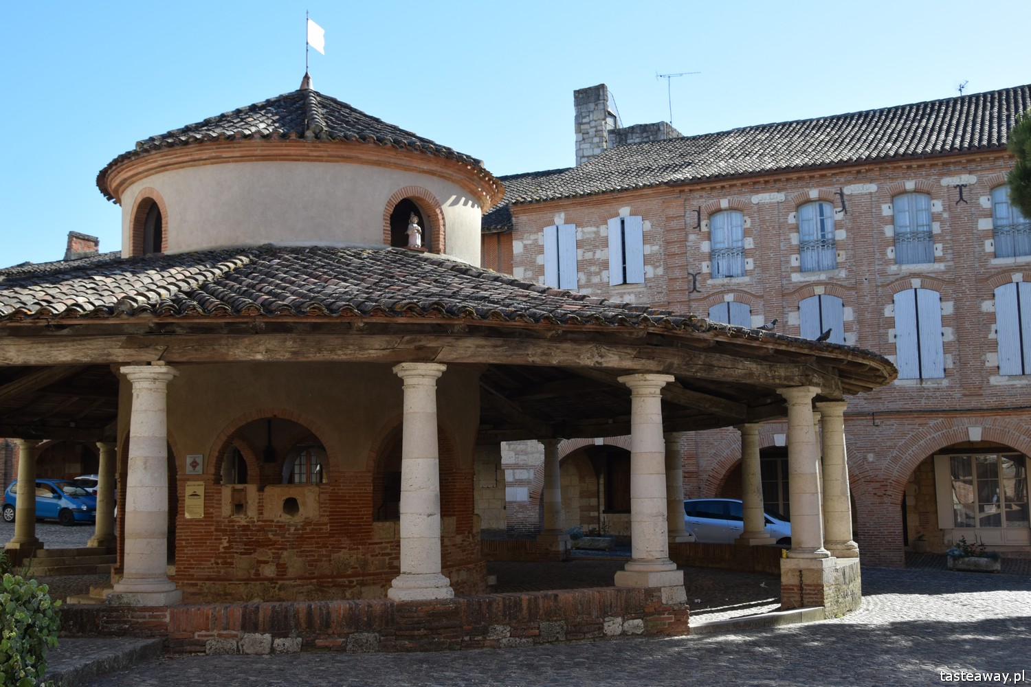 Francja, co zobaczyć we Francji, najpiękniejsze francuskie miasteczka, Oksytania, Auvillar, Occitanie