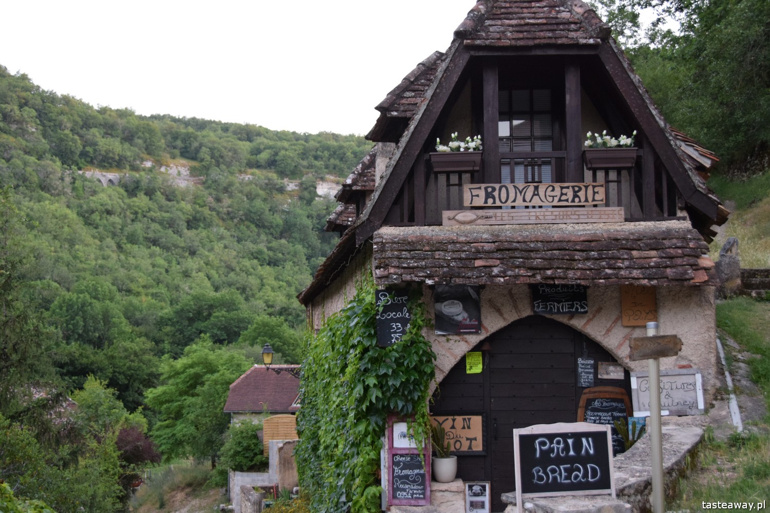 Francja, co zobaczyć we Francji, najpiękniejsze francuskie miasteczka, Oksytania, Saint Cirq Lapopie, Occitanie, bajkowa Francja, Rocamadour