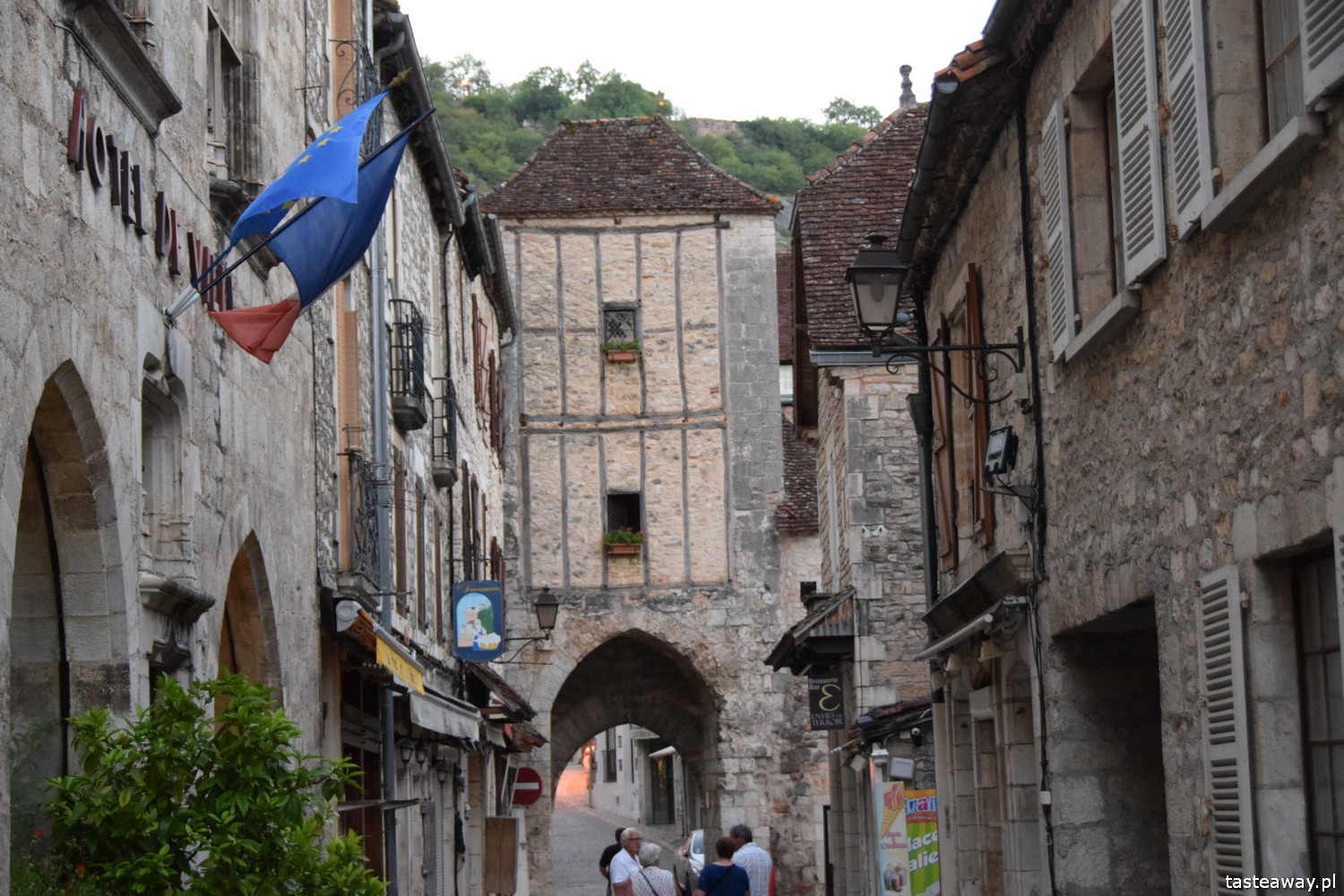 Francja, co zobaczyć we Francji, najpiękniejsze francuskie miasteczka, Oksytania, Saint Cirq Lapopie, Occitanie, bajkowa Francja, Rocamadour