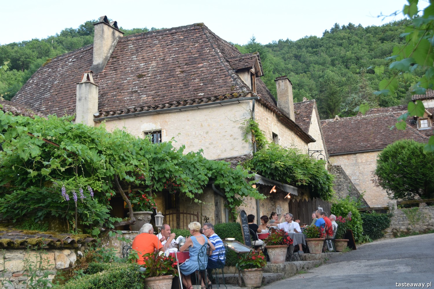 Francja, co zobaczyć we Francji, najpiękniejsze francuskie miasteczka, Oksytania, Saint Cirq Lapopie, Occitanie, bajkowa Francja