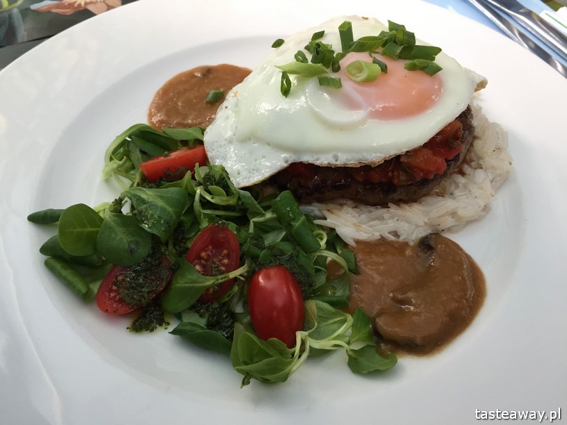 Raj w Niebie, Warszawa, kuchnia hawajska, bowl, budda bowl, gdzie na lunch, wołowina, Loco Moco