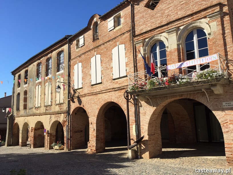 Francja, co zobaczyć we Francji, najpiękniejsze francuskie miasteczka, Oksytania, Auvillar, Occitanie, 