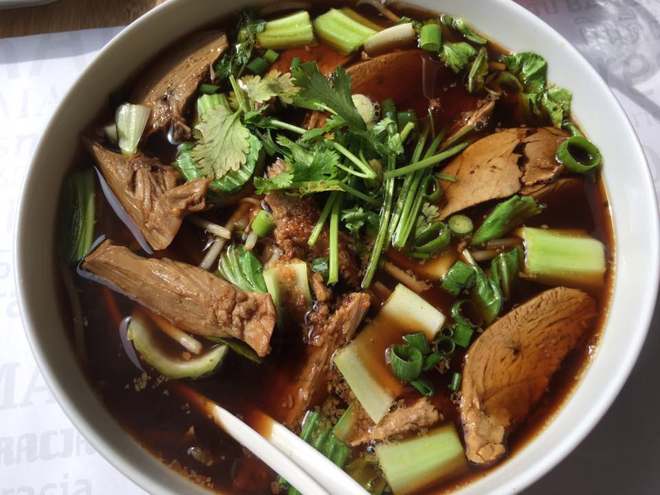 Naam Thai, Naam Thai Burakowska, gdzie na tajskie, tajskie z dziećmi, kuchnia tajska, najlepsze tajskie w Warszawie, pad thai