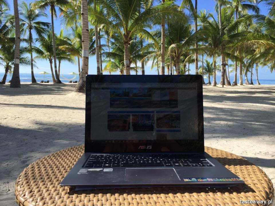 praca w podróży, jak pracować w podróży, ASUS, podróżowanie na swoim, jak połączyć pracę i podróże