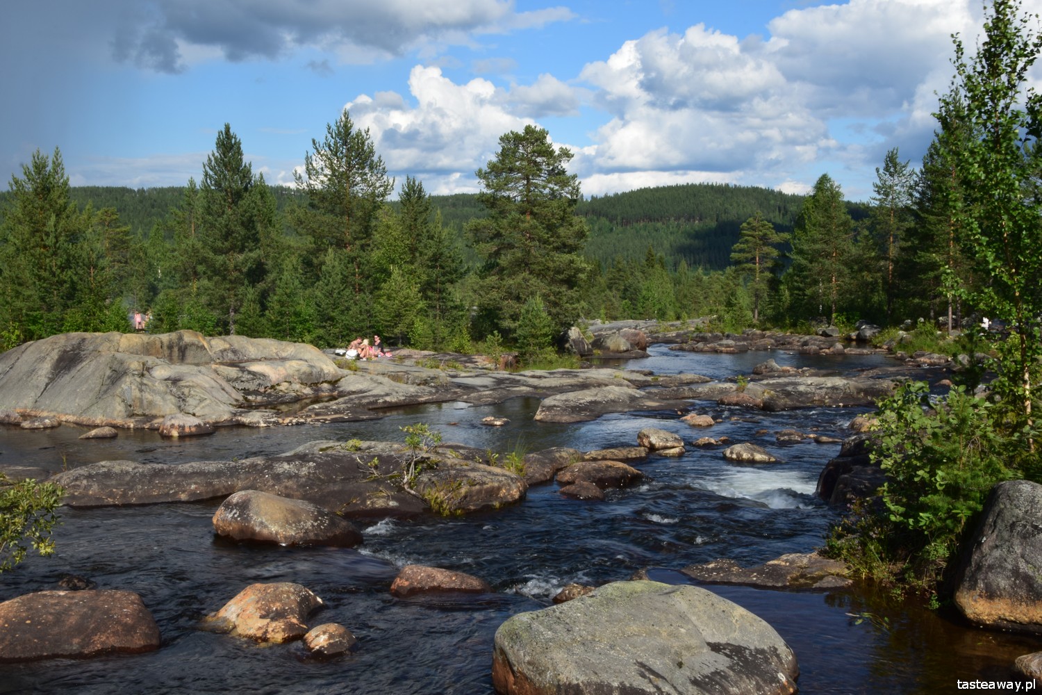 Szwecja, Mavikens Camping, natura, co robić w Szwecji, urlop w Szwecji, wakacje w SzwecjiSzwecja, Mavikens Camping, natura, co robić w Szwecji, urlop w Szwecji, wakacje w Szwecji, wodospad, Storfosen