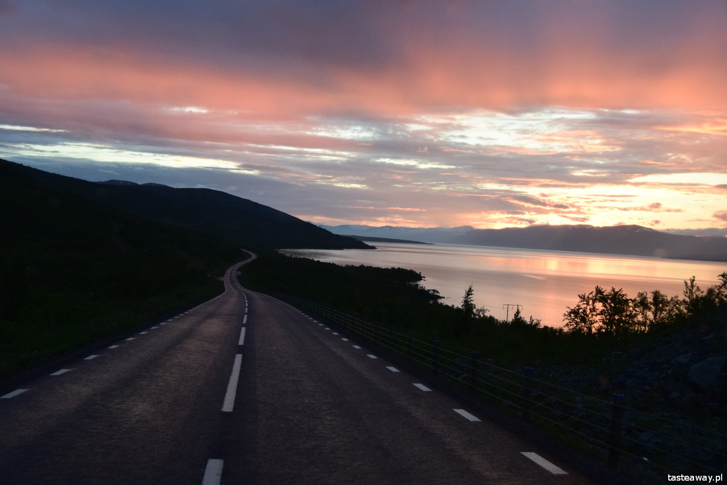 Szwecja, co robić w Szwecji, urlop w Szwecji, Koło podbiegunowe