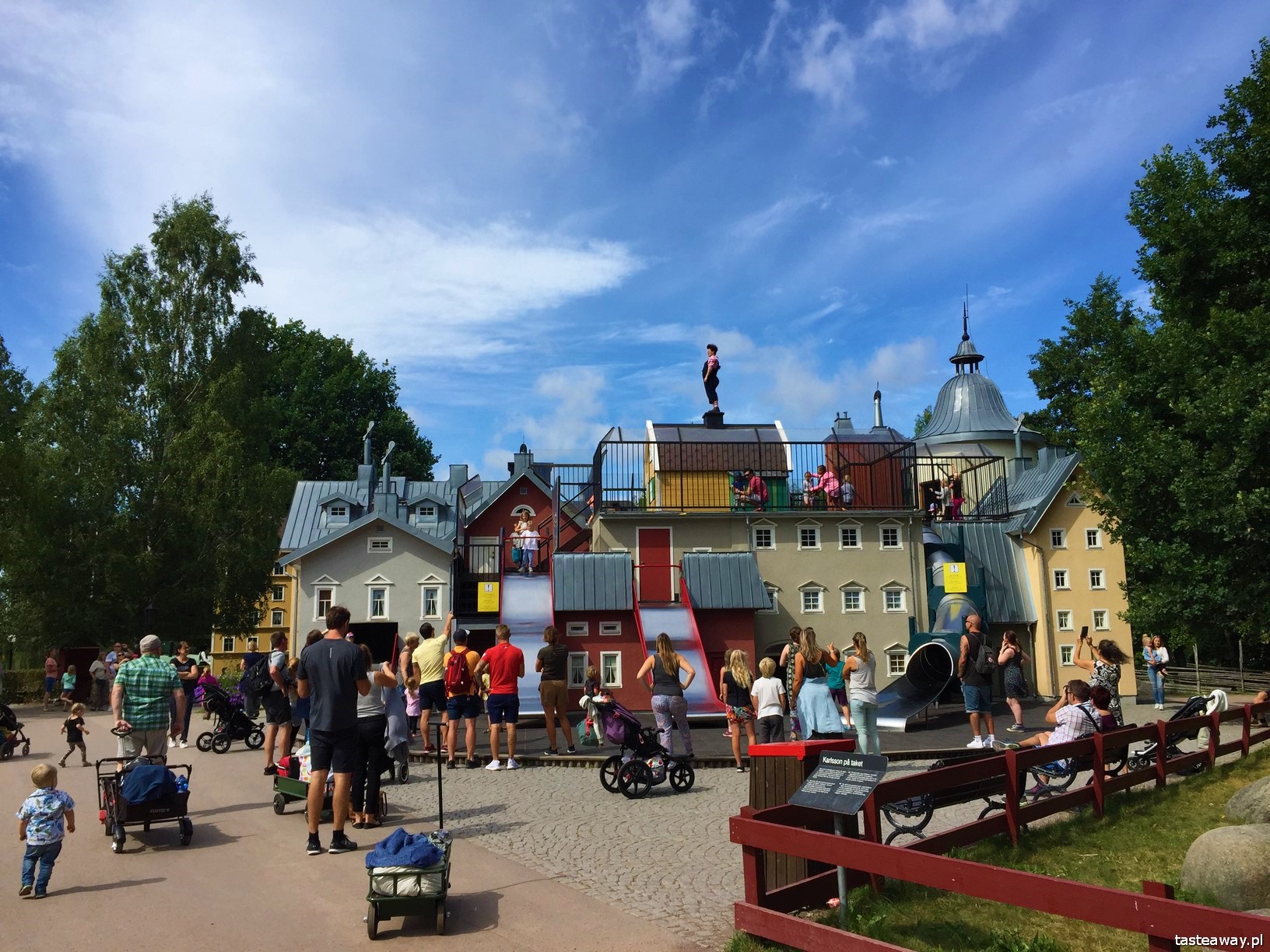 Szwecja, Vimmerby, co zobaczyć w Szwecji, Astrid Lindgren World, wioska Astrid Lindgren, atrakcje Szwecja, dom Karlssona