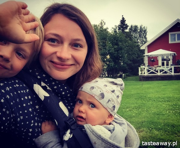 amper z dziećmi, niemowlak w kamperze, kamperem z niemowlakiem, podróże z dziećmi