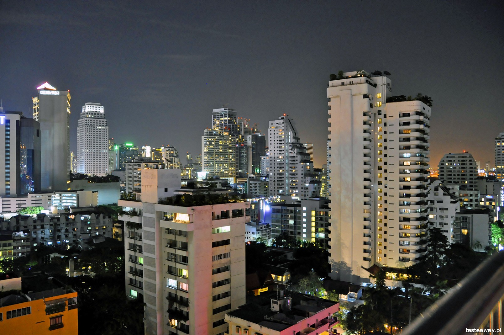 bezpieczeństwo w podróży, zagrożenia w podrózy, na co uważać w podróży, jak bezpiecznie podróżować z dziećmi, podróże egzotyczne z dziećmi