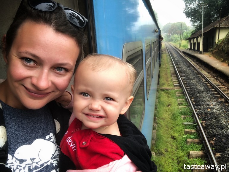 Sri Lanka, Colombo, co zobaczyć na Sri Lance, sari, powody by zobaczyć na Sri Lankę, najpiękniejsze trasy kolejowe, Nanu Oya, Nuwara Elija, plantacje herbaty, plantacje Dilmah, Dunkeld Tea Estate